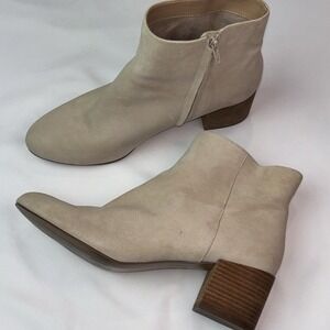 Banana Republic Women's Ankle‎ Boots Beige Suede Size 9.5 Pre-Owned